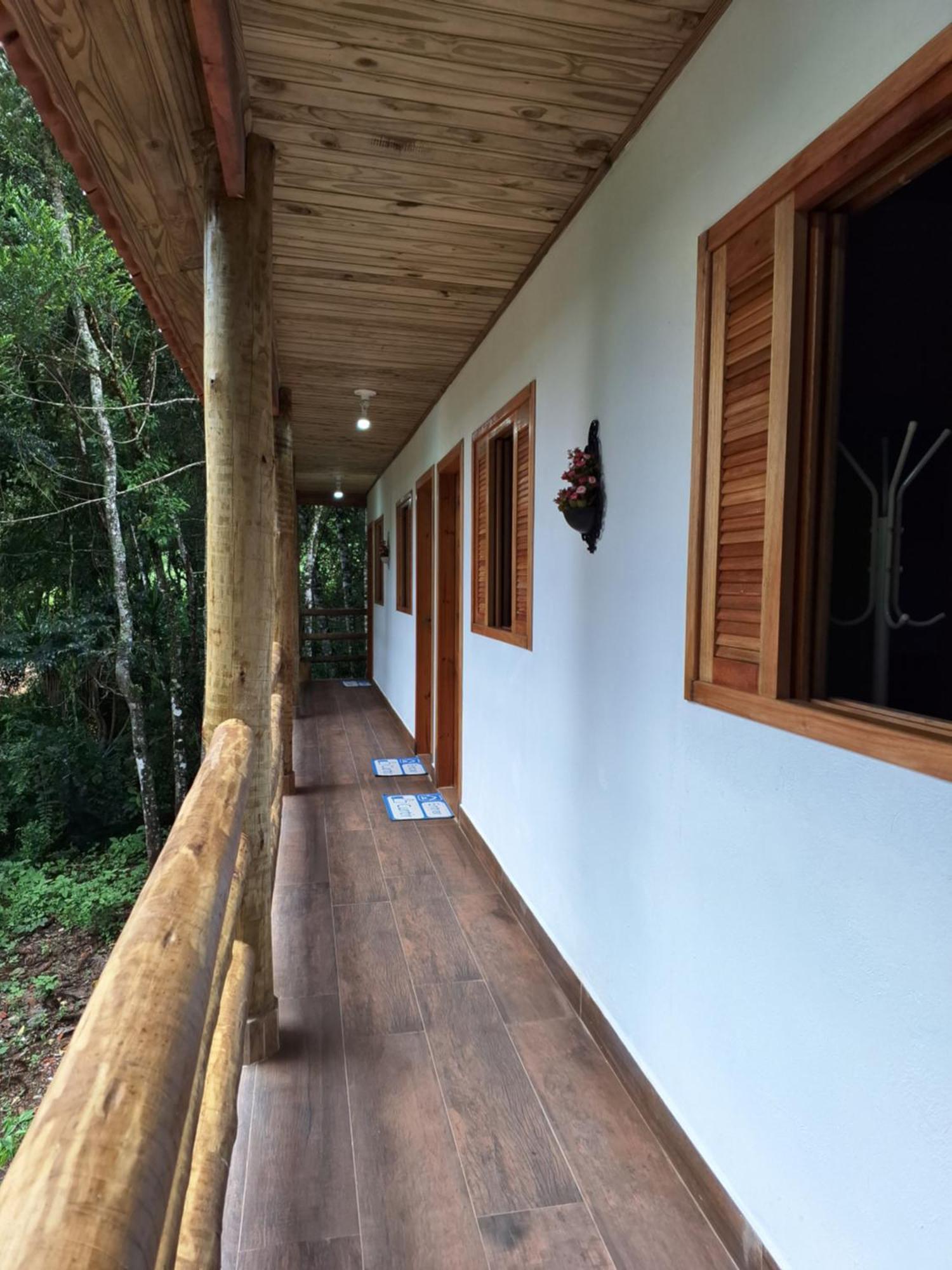 Recanto Ursa Maior Monte Verde  Eksteriør billede